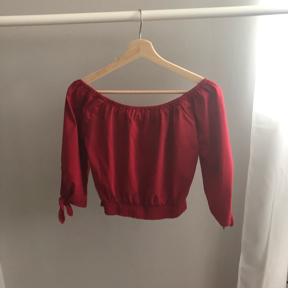 Tie up sleeve red off the shoulder shirt - Picture 5 of 6